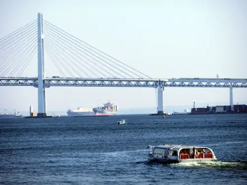 みなとみらいの水上バス「シーバス」のイメージ画像