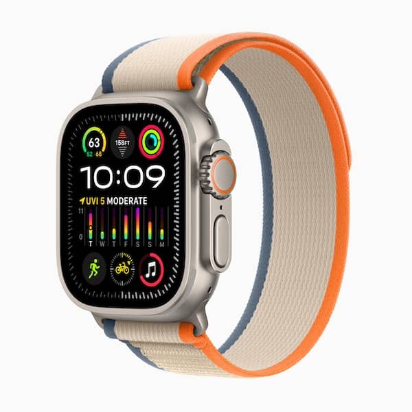 Apple-Watch-Ultra-2-Trail-Loop-orange-beige-230912 02